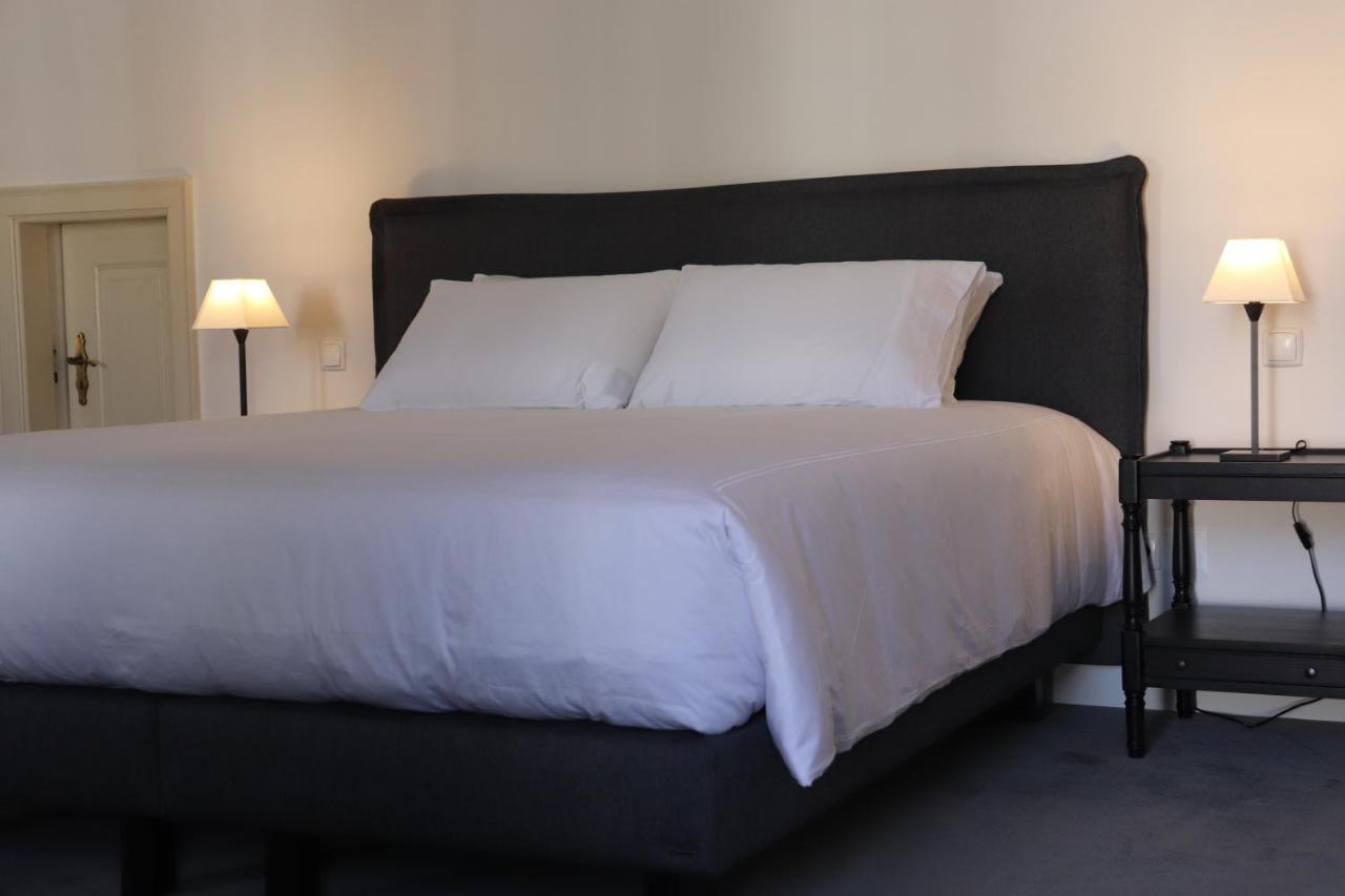 Solar Dos Frades Hotel เฟอเฮรา โด อเลนเตโจ ภายนอก รูปภาพ