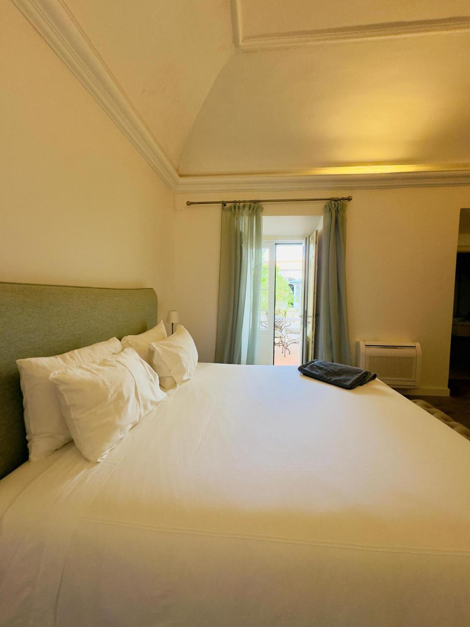 Solar Dos Frades Hotel เฟอเฮรา โด อเลนเตโจ ภายนอก รูปภาพ